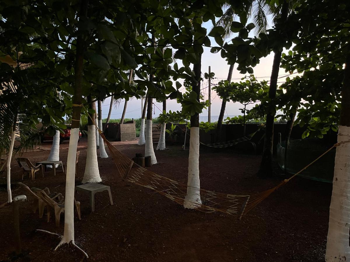 Kizhunna Rock Beach House Kannur Buitenkant foto